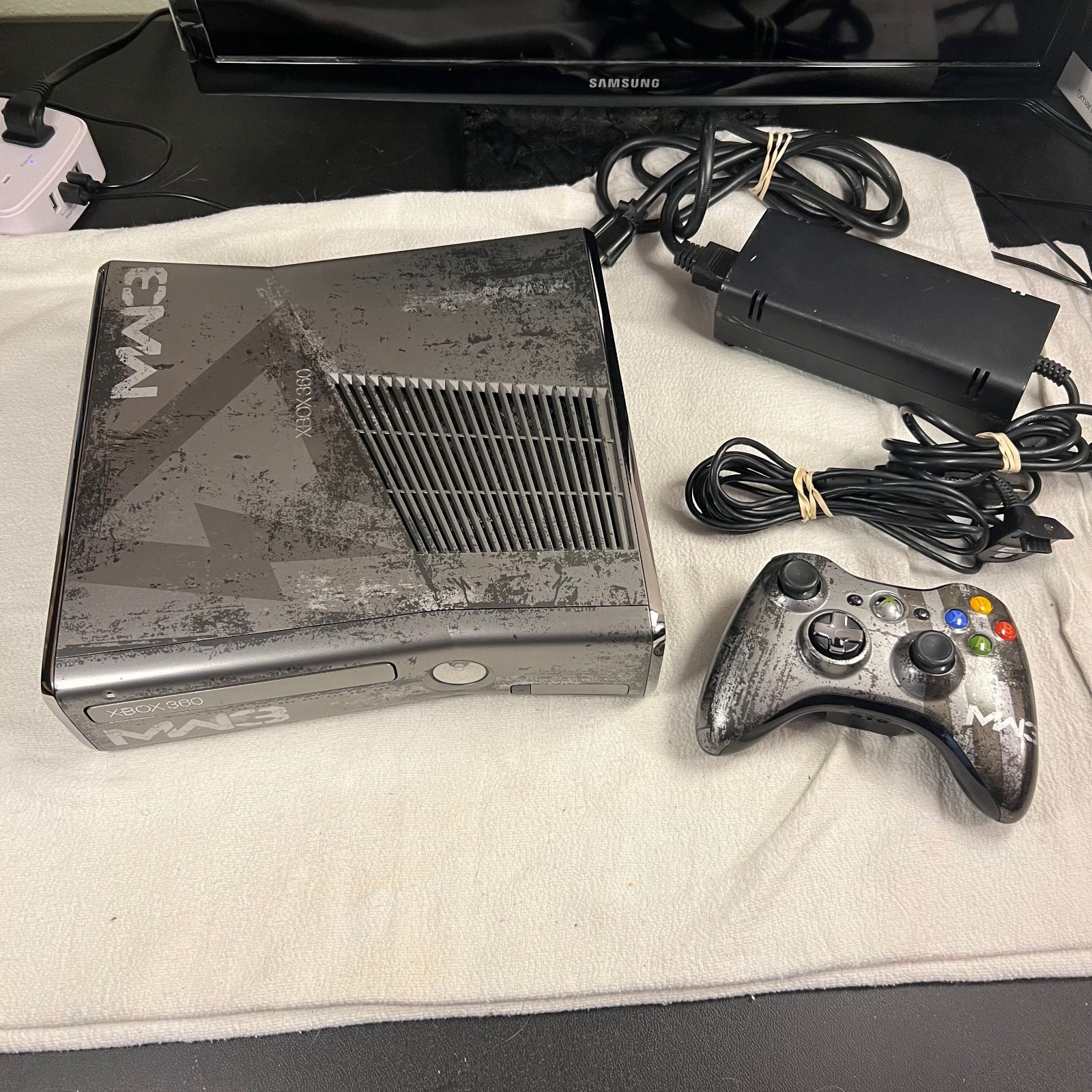 Microsoft Xbox 360 S Slim Console MW3 Modern Warfare 3 Edition