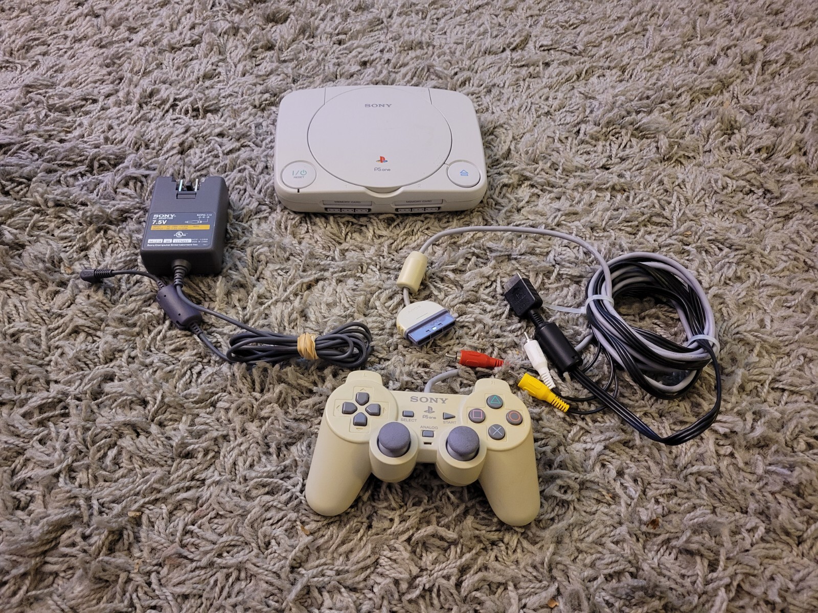 PlayStation 1 Slim console 2000