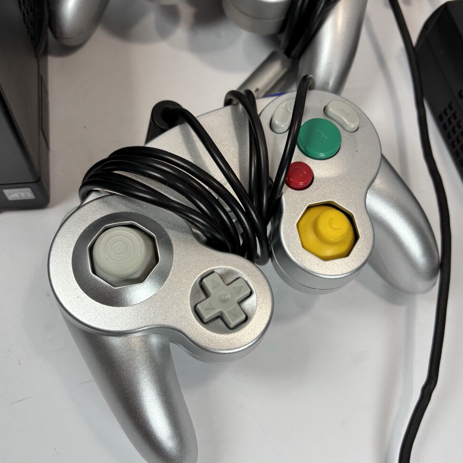 Nintendo GameCube DOL-101(USA) Black Console w/Cords, 3 Controllers (1 Wireless)