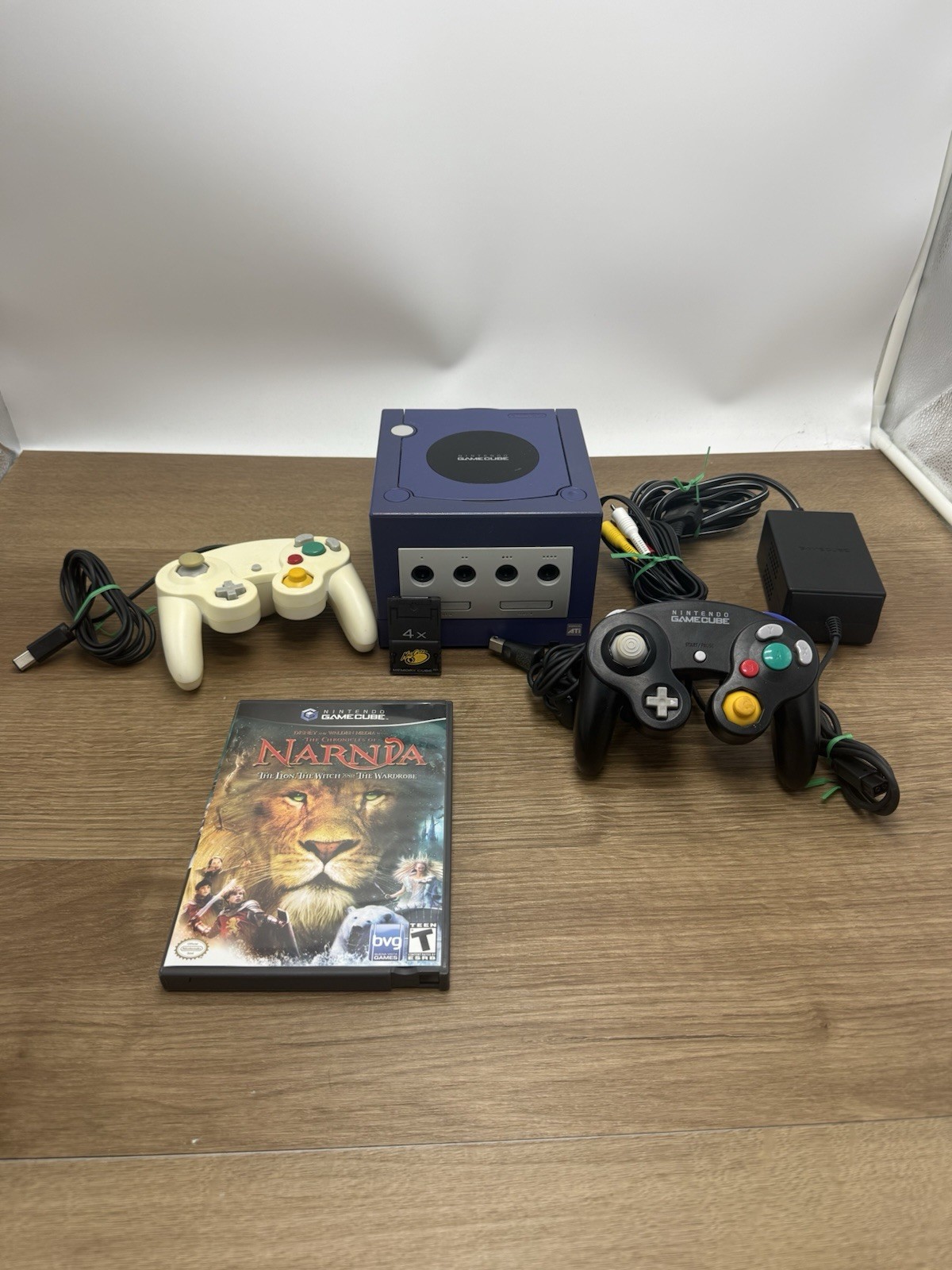 Indigo Nintendo GameCube (DOL-001) With Two Controllers And Game Tested