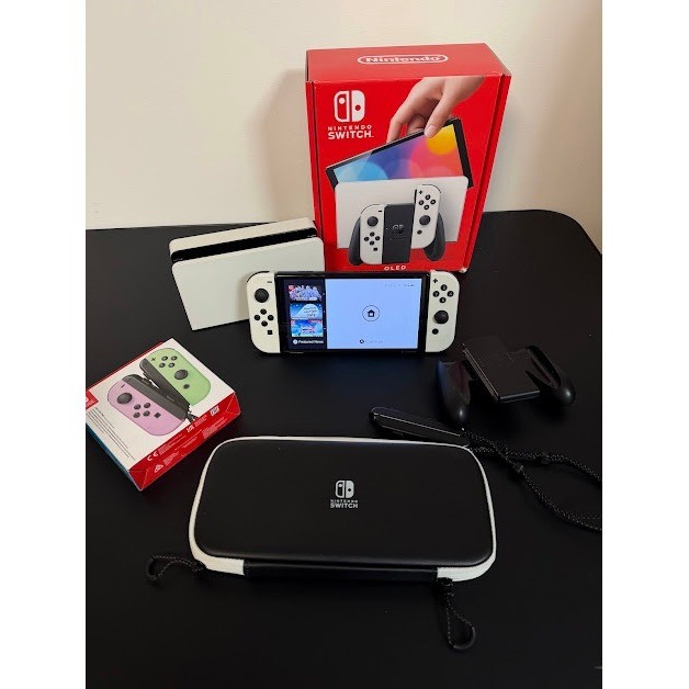Gaming Nintendo Switch OLED Console Unisex White HEG-001 Bundle Extra Joy-Cons