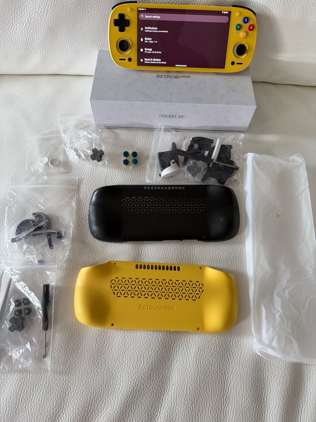 Retroid Pocket G2 Handheld Yellow w/ Custom build