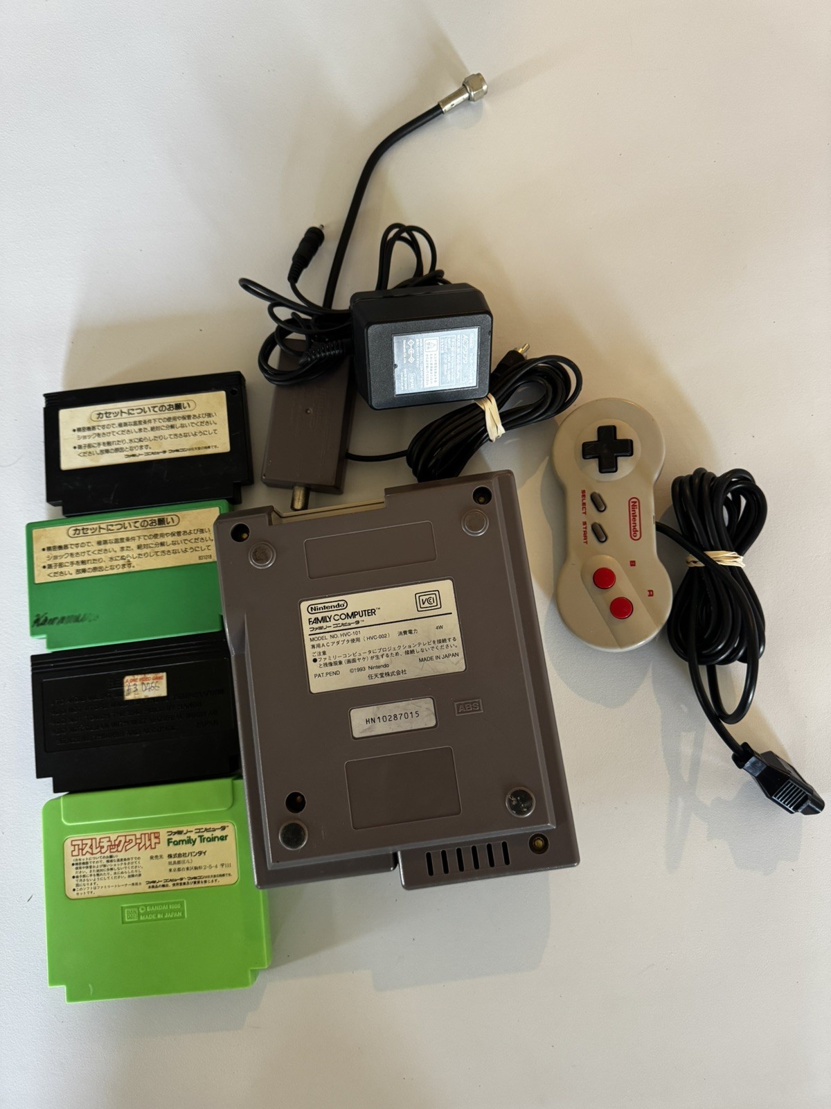 Nintendo Famicom Top Loader System Set & Four Games RARE US SELLER