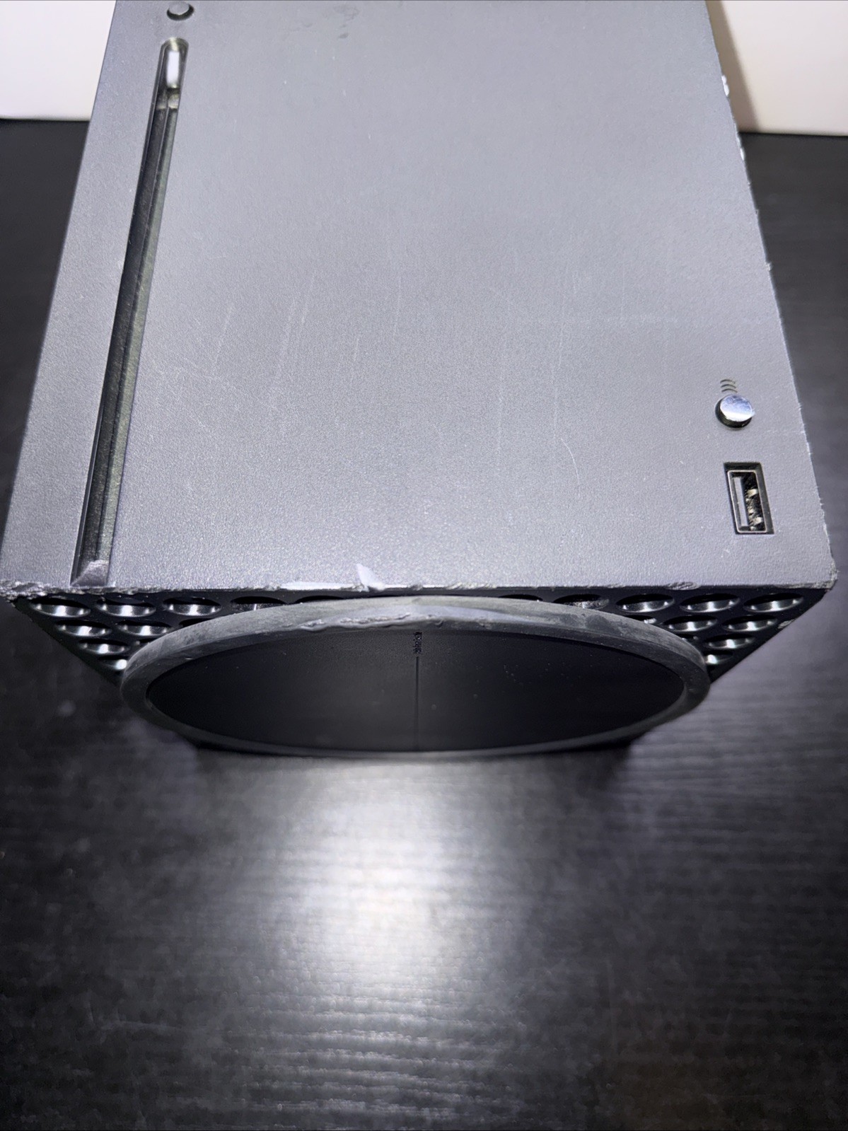 •Cosmetically Flawed•Microsoft Xbox Series X 1TB Console