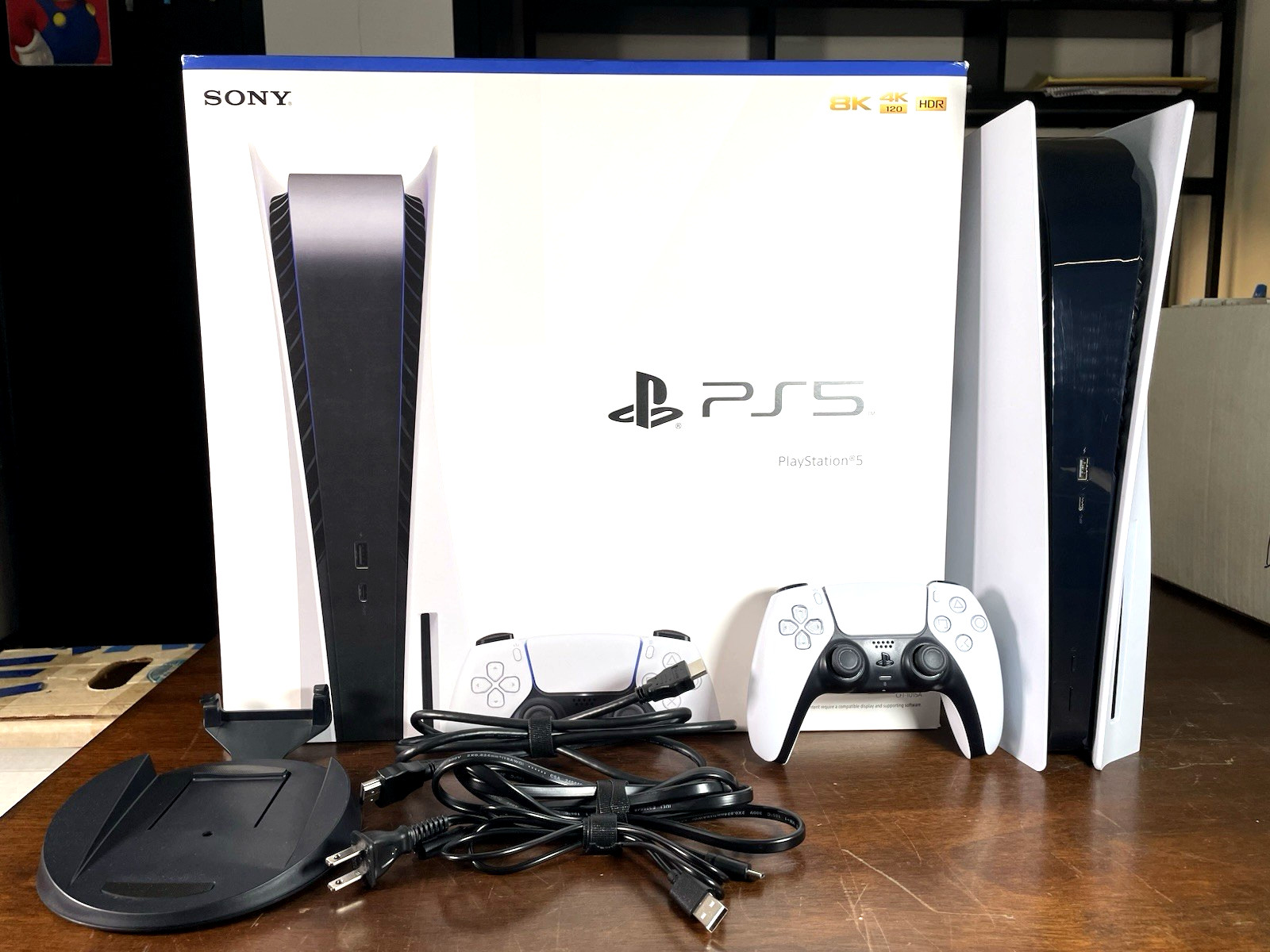 Sony PlayStation 5 PS5 825GB Disc Edition Console CFI-1015A CIB With Controller