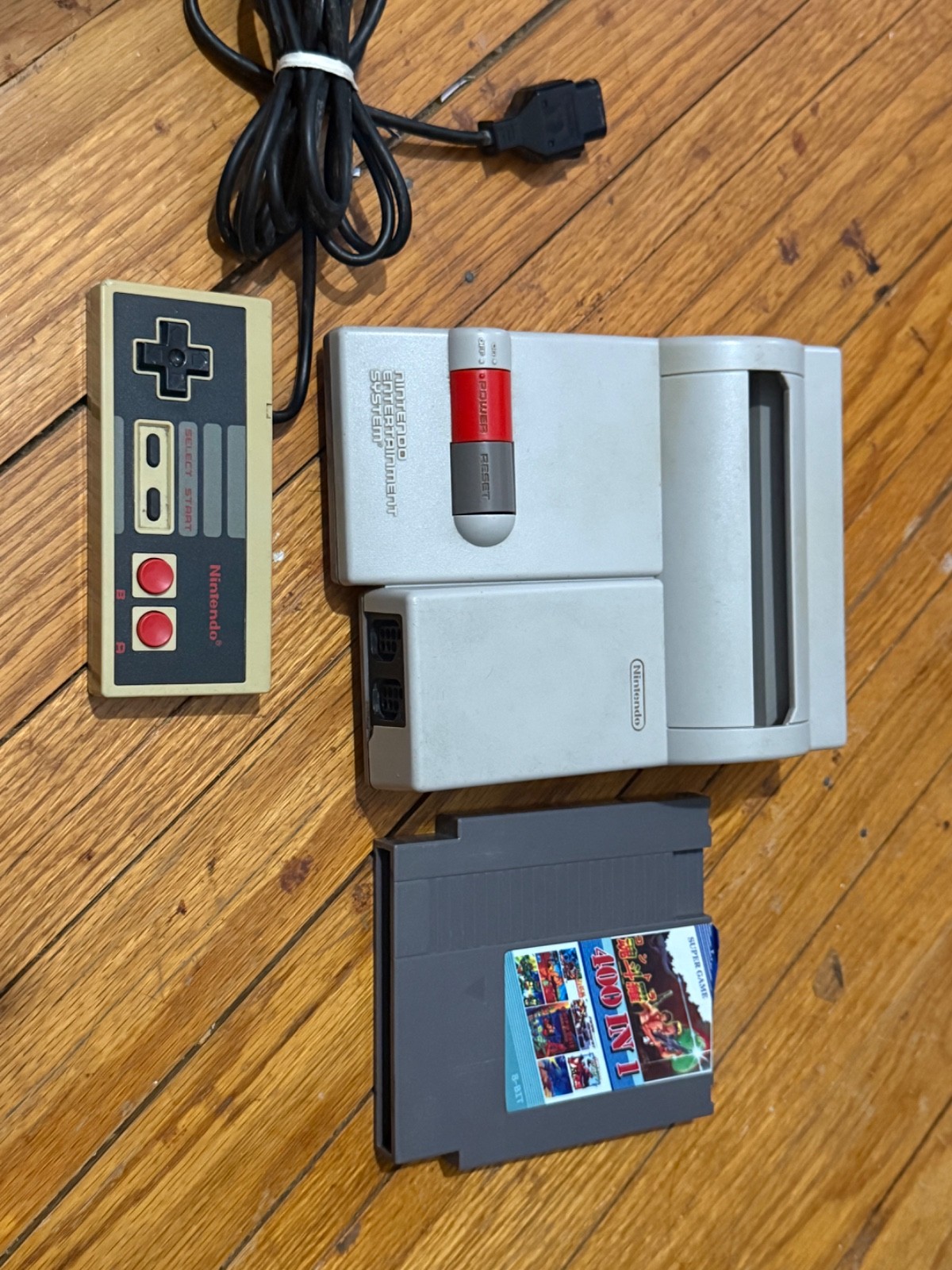 RARE Nintendo entertainment system NES top loader with game
