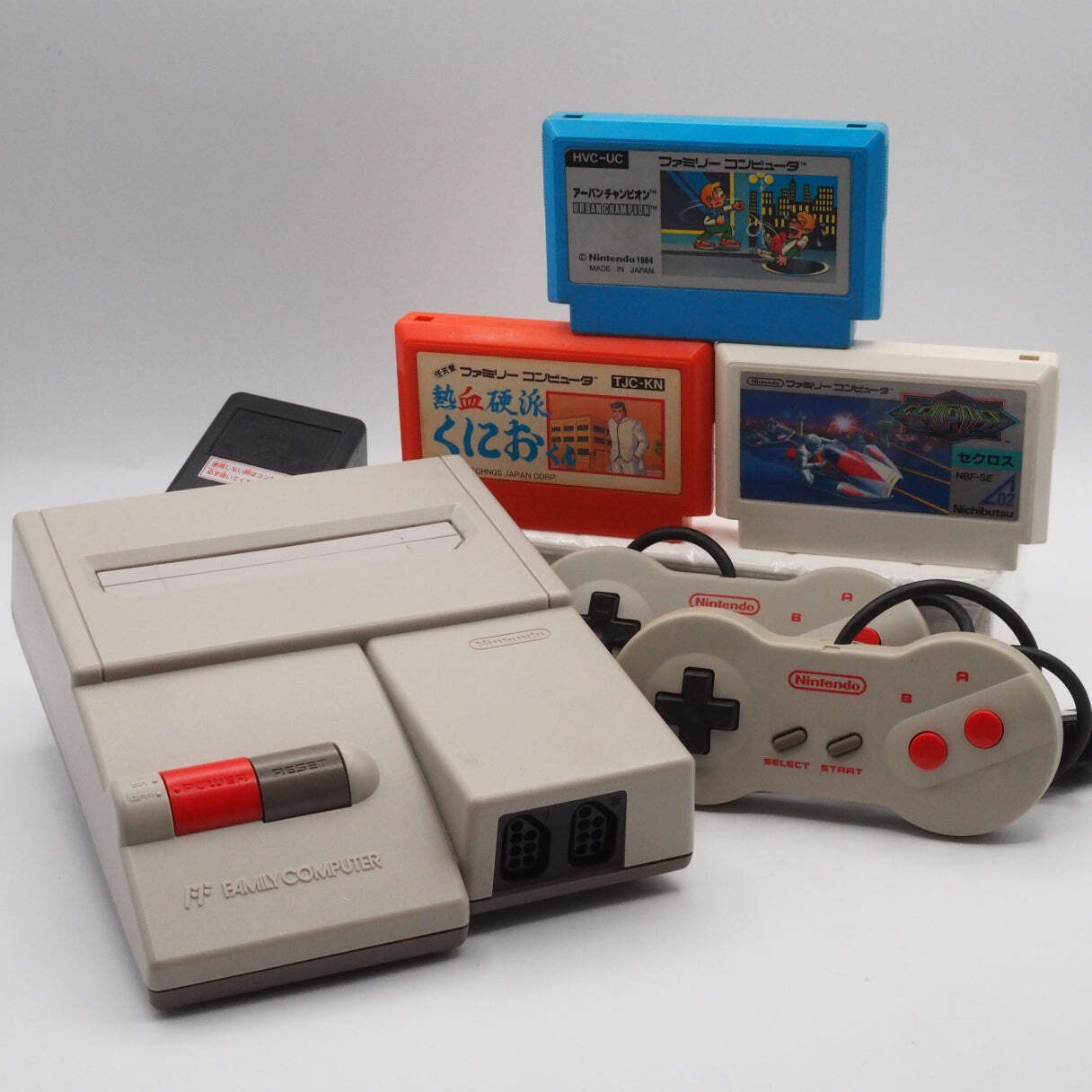Nintendo New Famicom Console System HVC-101 + Street Action Mix Games SET Tesetd