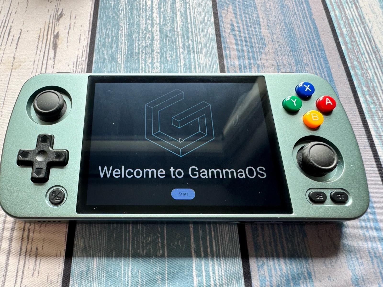 Anbernic RG405M Gray Retro Handheld Game Console 128GB Storage And Gamma OS