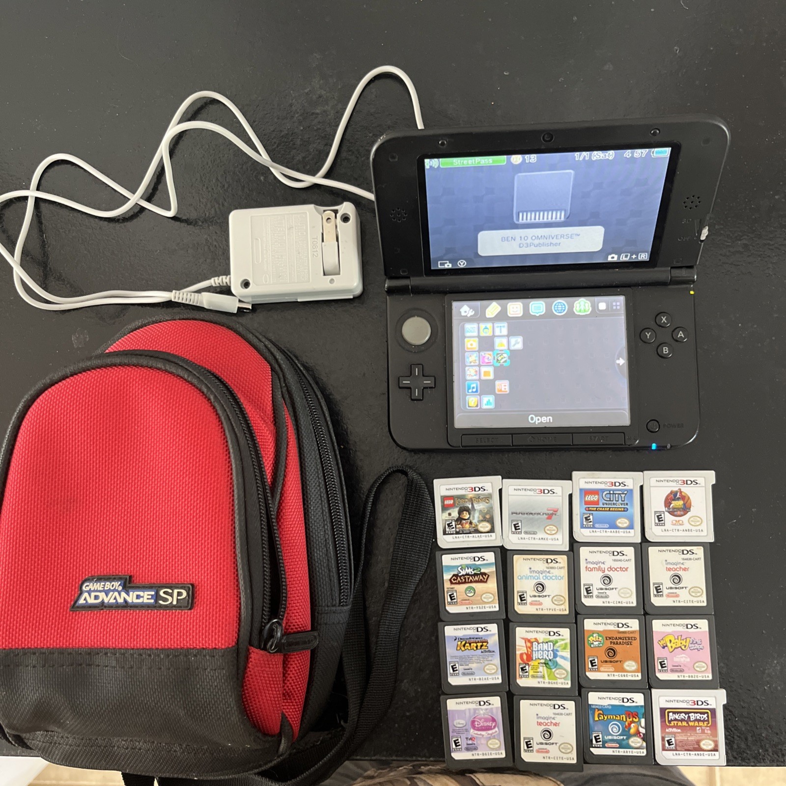 Nintendo 3DS XL Handheld Console Black and Red 16 Games Read Description