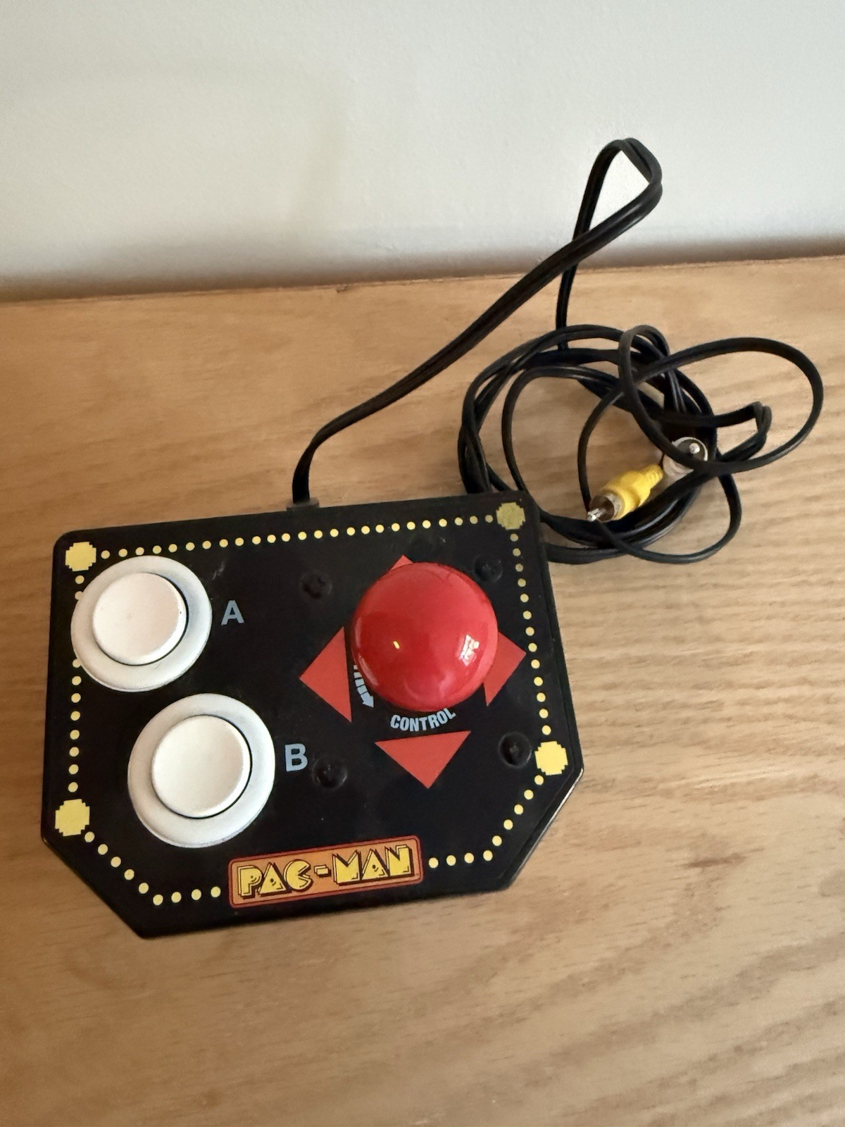 Vintage Video Game Jakks Pacific Pac-Man Plug & Play TV Microconsole Composite