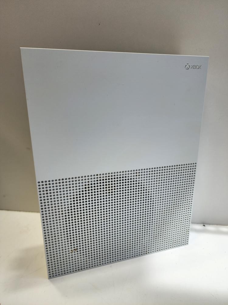 MICROSOFT XBOX ONE S POWERS ON BUT NO DISPLAY (P19019447)