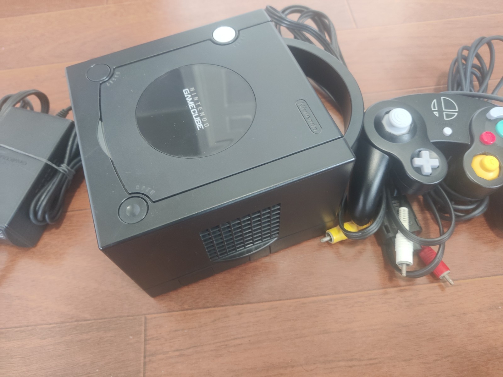 Nintendo GameCube Black Console USA Region + Smash Bros Controller AV Cable