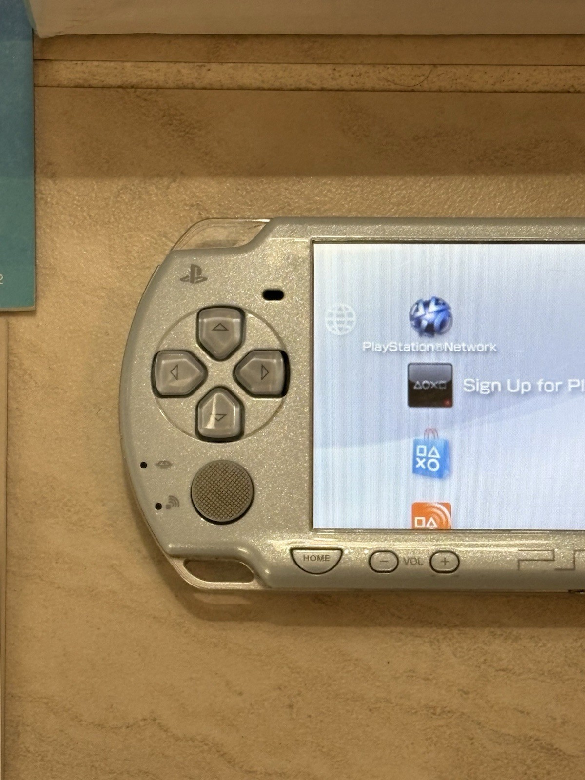 Sony PSP-2000 Console Felecia Blue Complete in box Region free