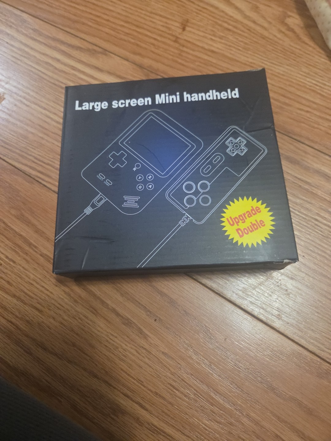 VIDEO GAME RETRO 3”LED LARGE SCREEN MINI HANDHELD .. THIS CAN CONNECT TO TV