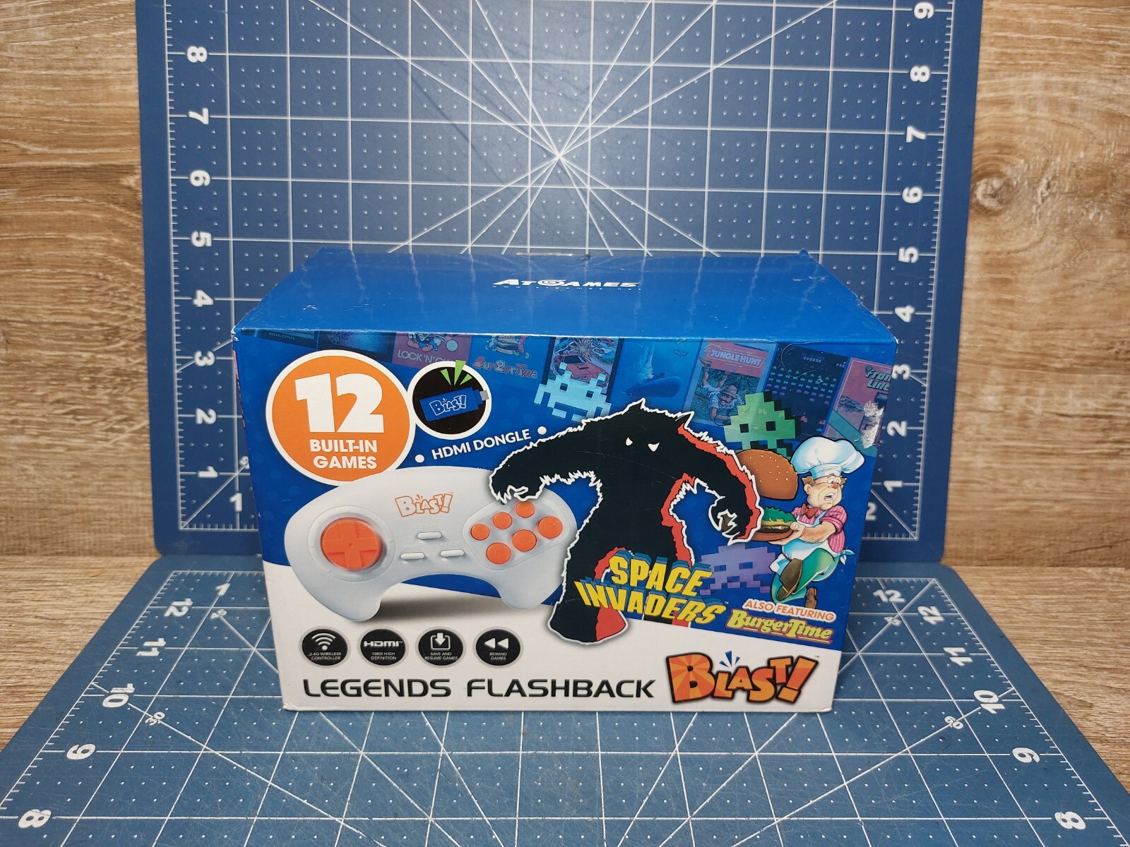 Legends Flashback Blast! HDMI Dongle 12 Built in Games Space Invaders Open BOX
