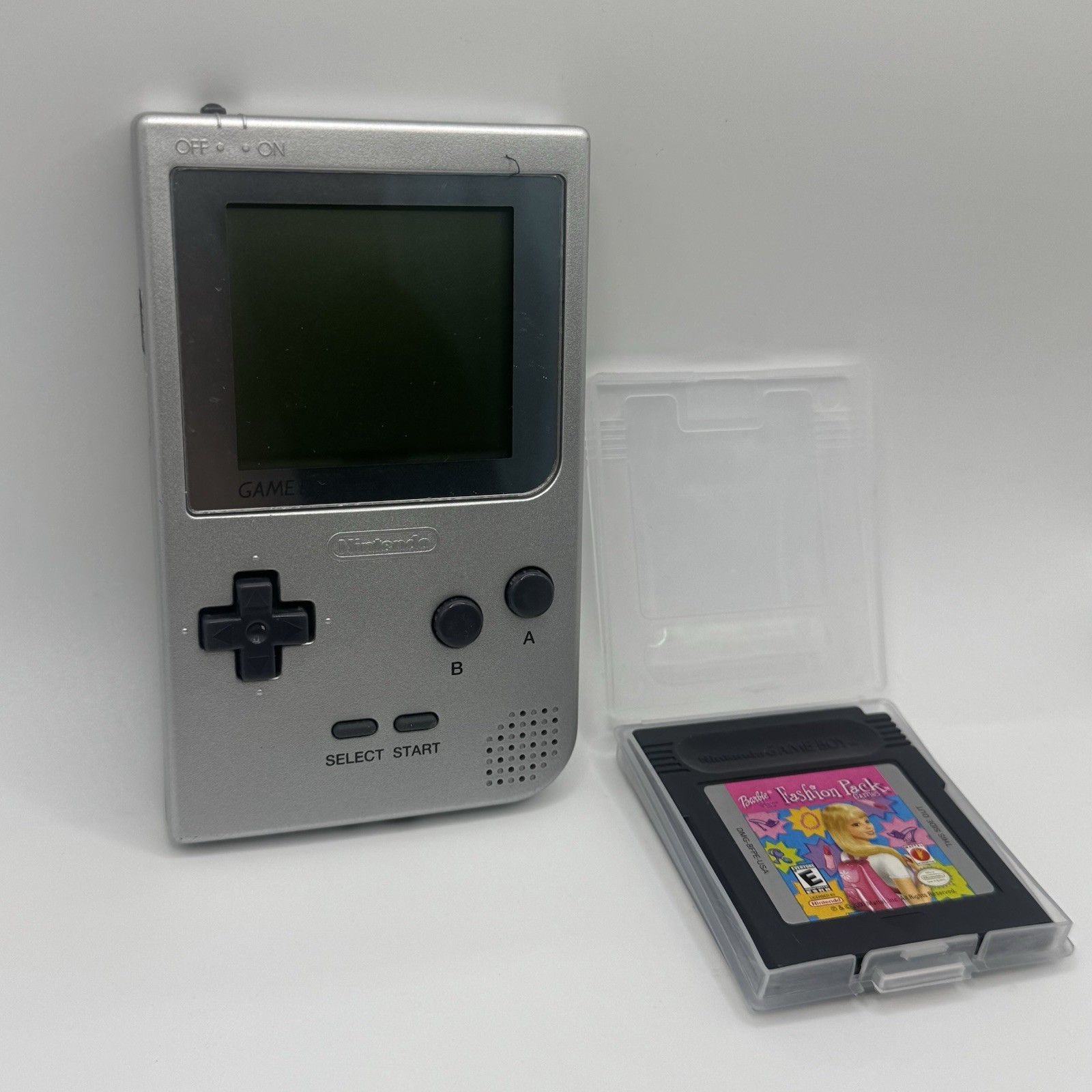 Nintendo Game Boy Pocket Silver MGB-001 + Barbie Fashion Pack Game Tested OEM