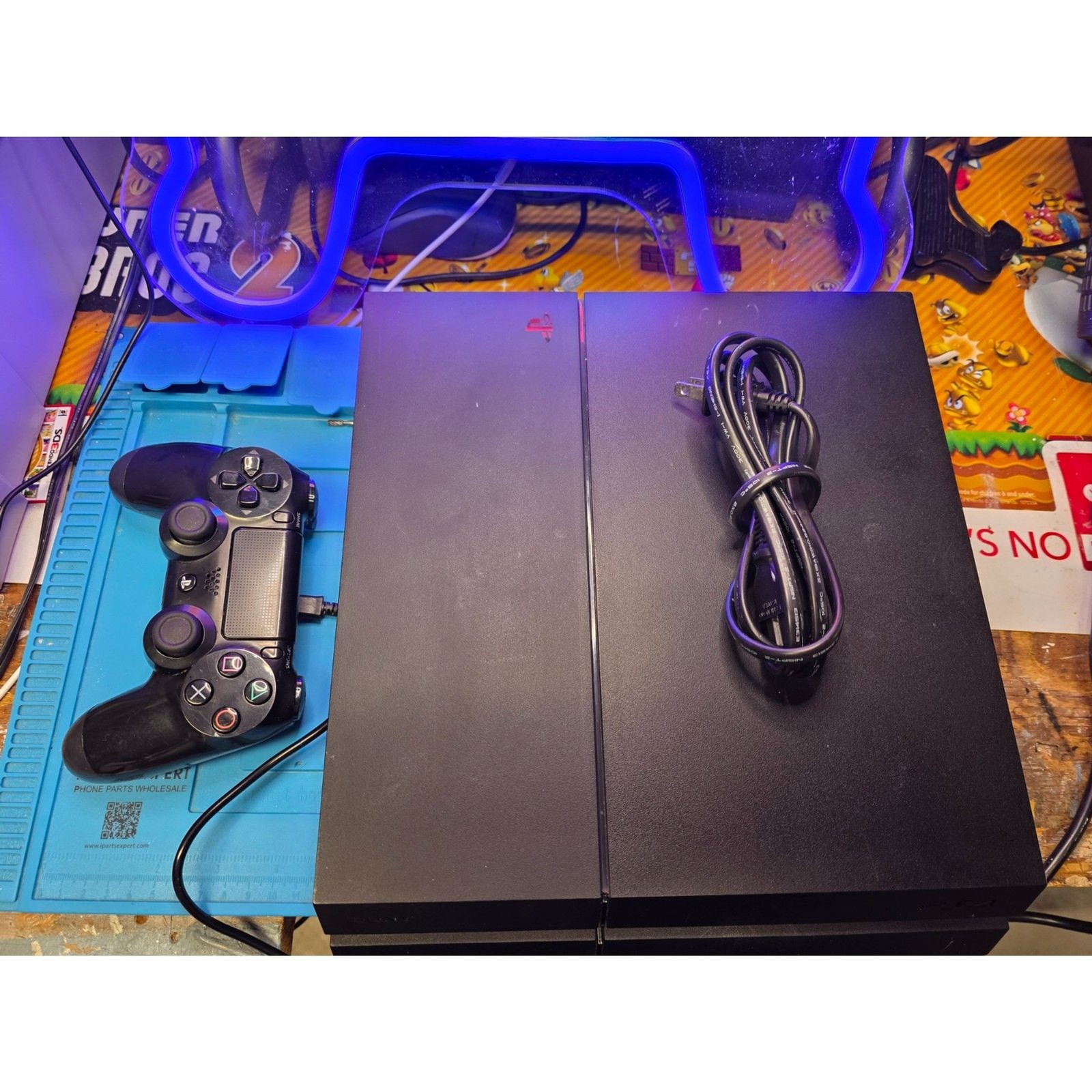 Sony PlayStation 4 Console CUH-1215A 500GB Console Bundle – Please read!