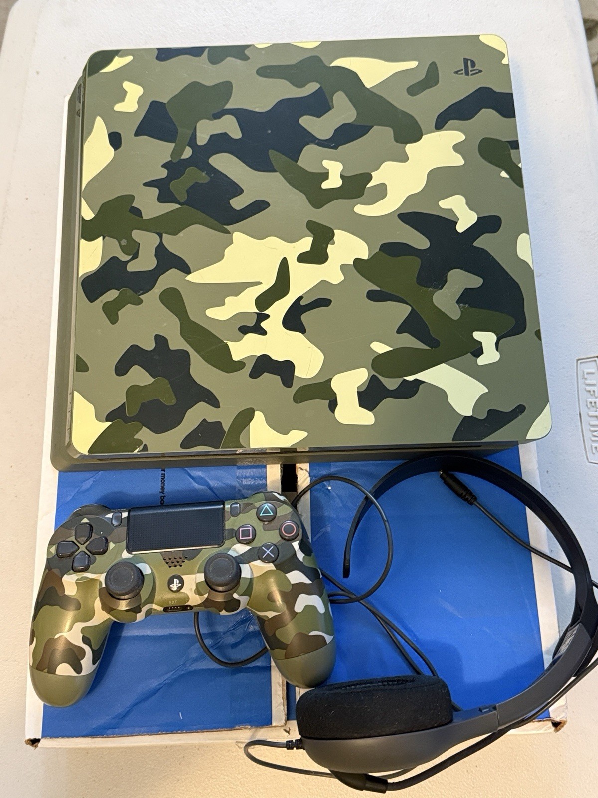 Sony PlayStation 4 Slim Call of Duty: WWII Camouflage Console W/ Camo Controller