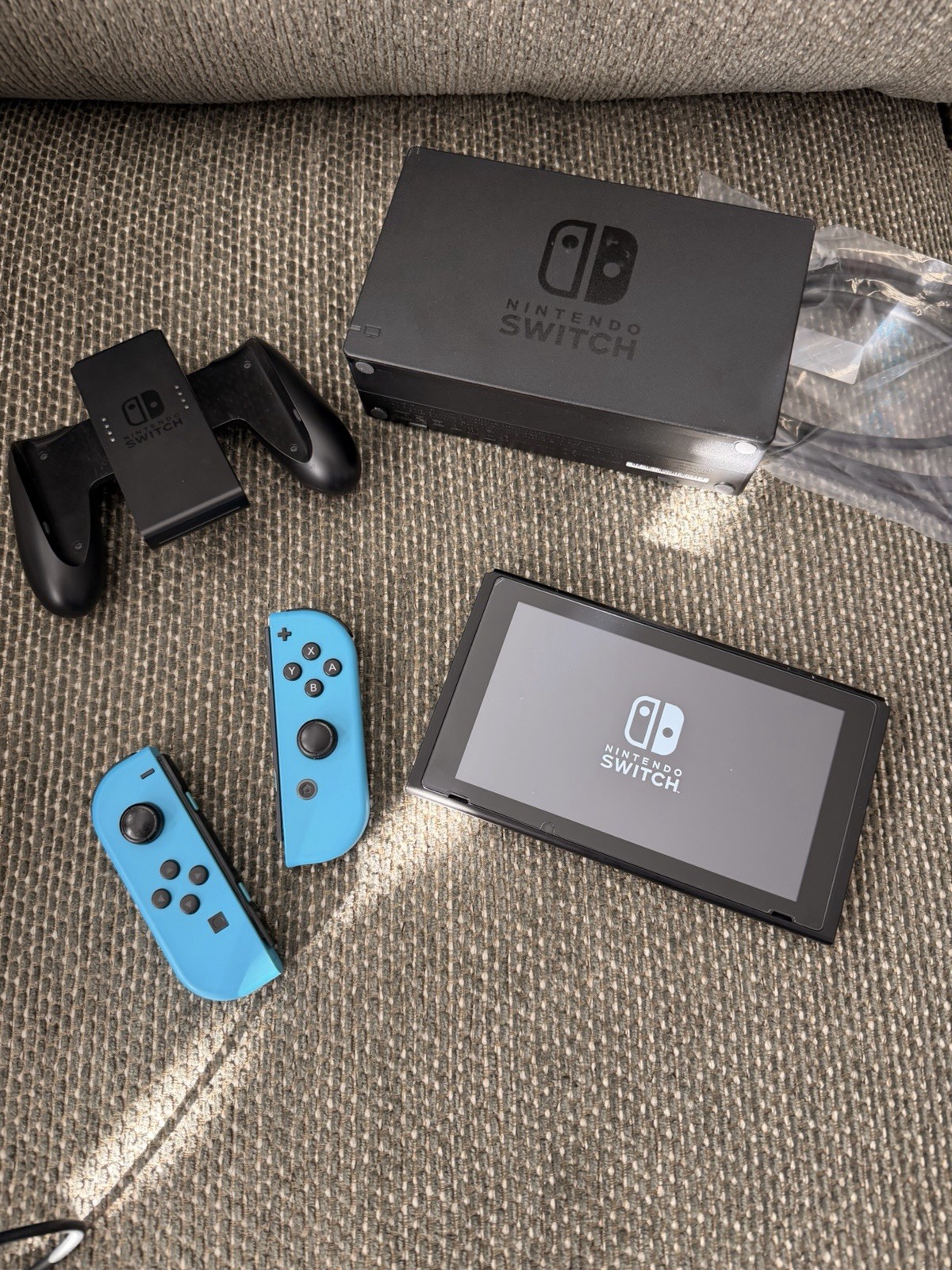Nintendo Switch 32GB Handheld System – Blue Controllers