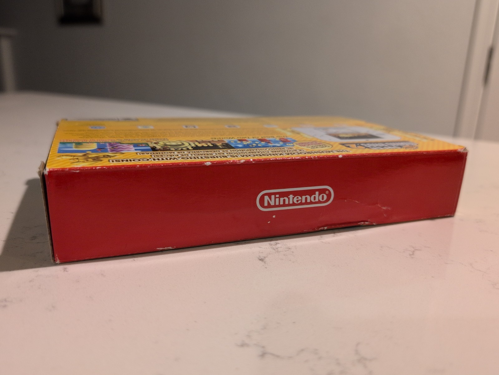 Nintendo 2DS Super Mario Bros. 2 Console Bundle – Scarlet Red