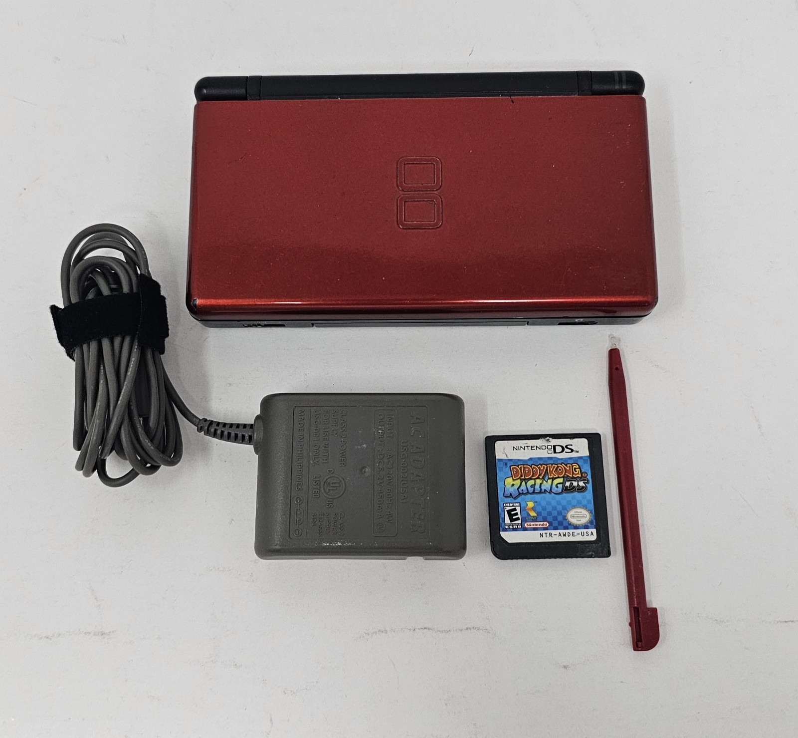 Nintendo DS Lite Handheld Game Console USG-001 Black/Red Charger, Stylus & Game