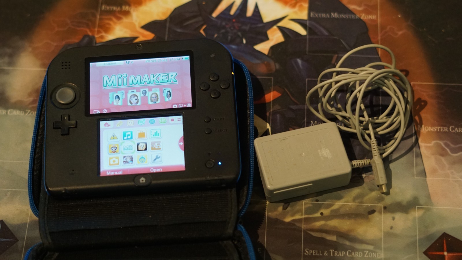 Nintendo 2DS Handheld Game Console Black/Blue – Tested & Works