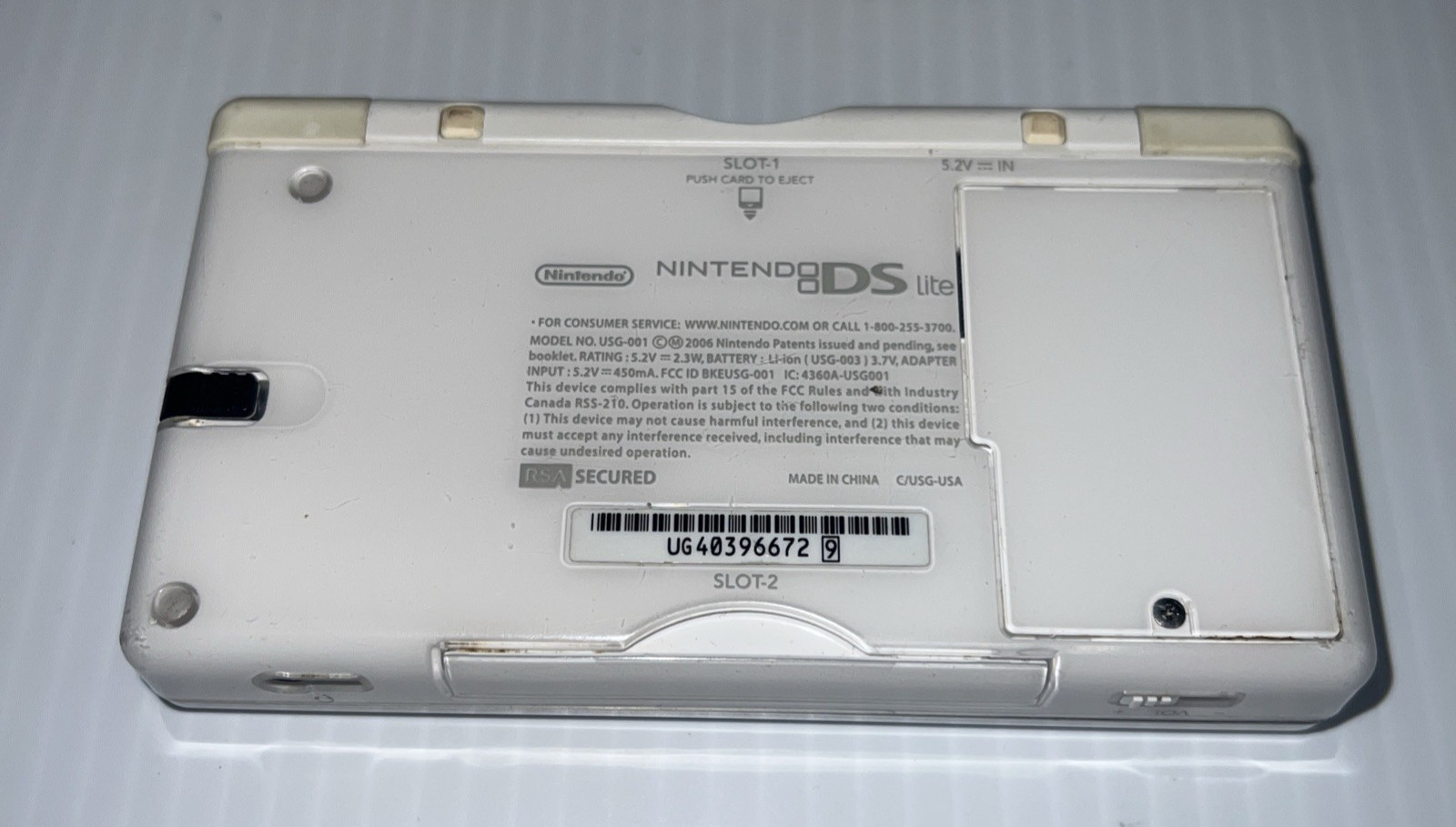 Nintendo DS Lite White Tested Working No Charger Cracked Hinge preowned console