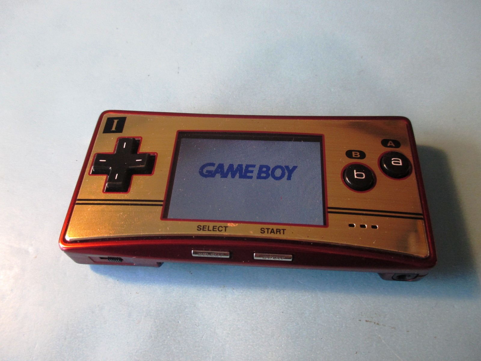 Nintendo Game Boy Micro 20th Anniversary Edition System Gold/Red in Box +Charger