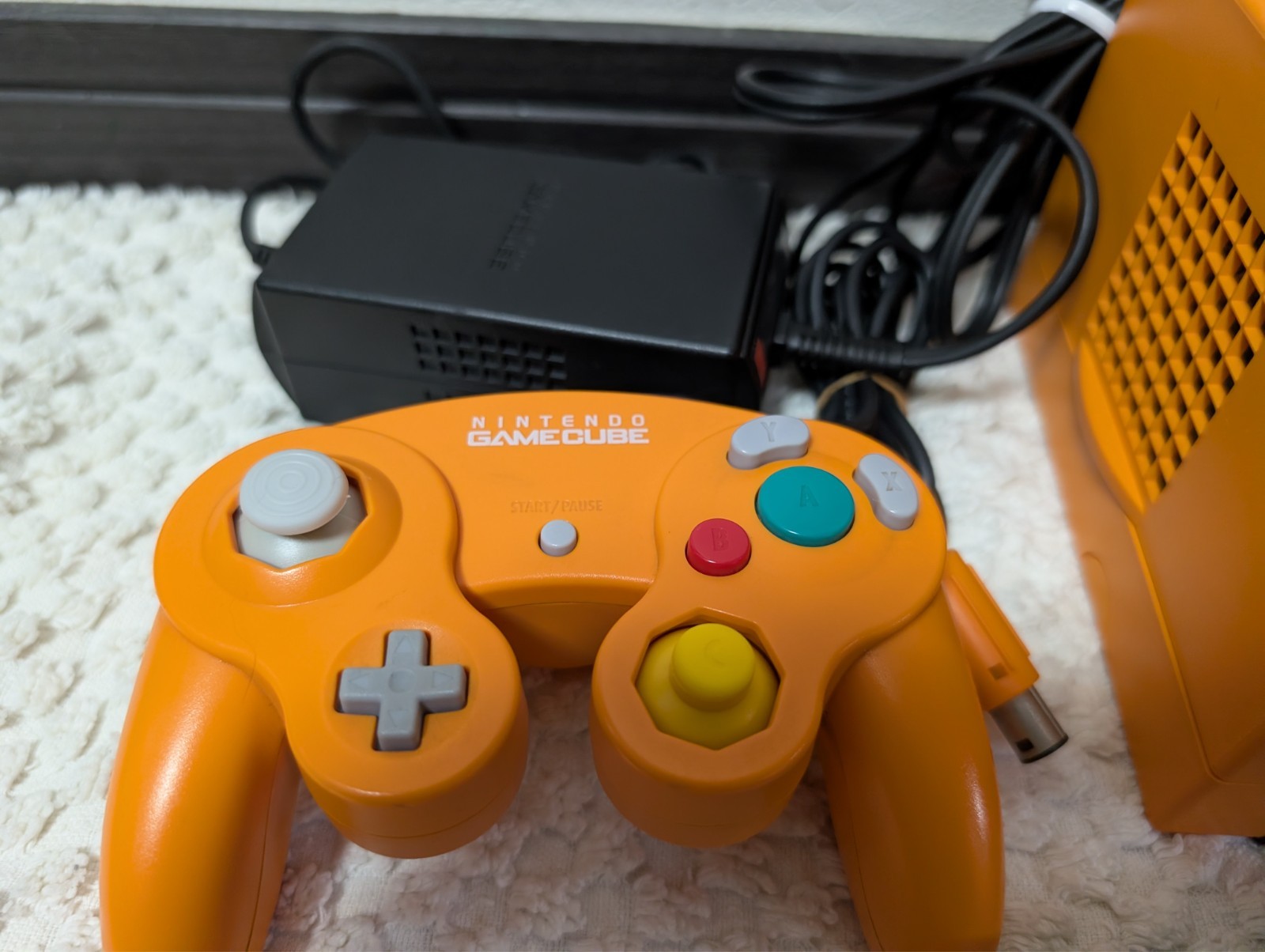 Nintendo GameCube Orange DOL-001 Set Tested Mario Resident Evil Naruto DBZ Japan