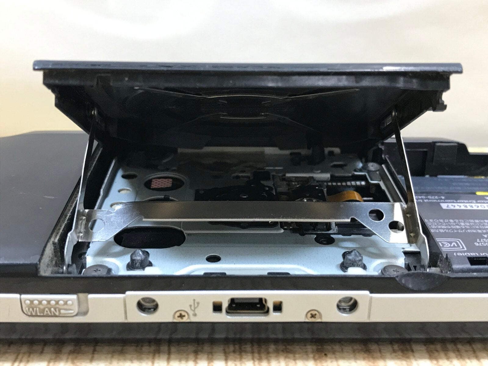 PSP-3000 PIANO BLACK Console Japan – With Defects GE1715