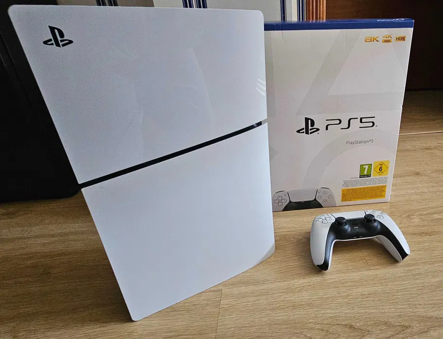 PlayStation PS5 Slim – Como Nova e na Caixa com Garantia