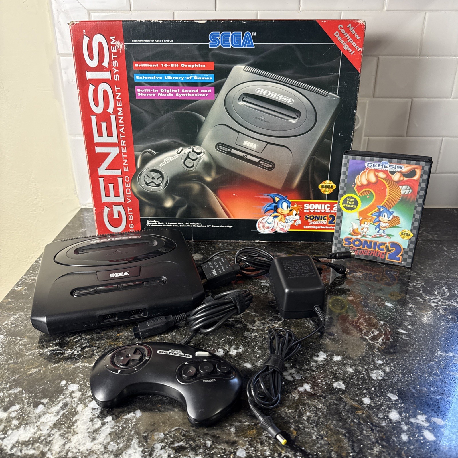 Sega Genesis Model 2 Console Sonic The Hedgehog 2 System CIB – Tested & Working
