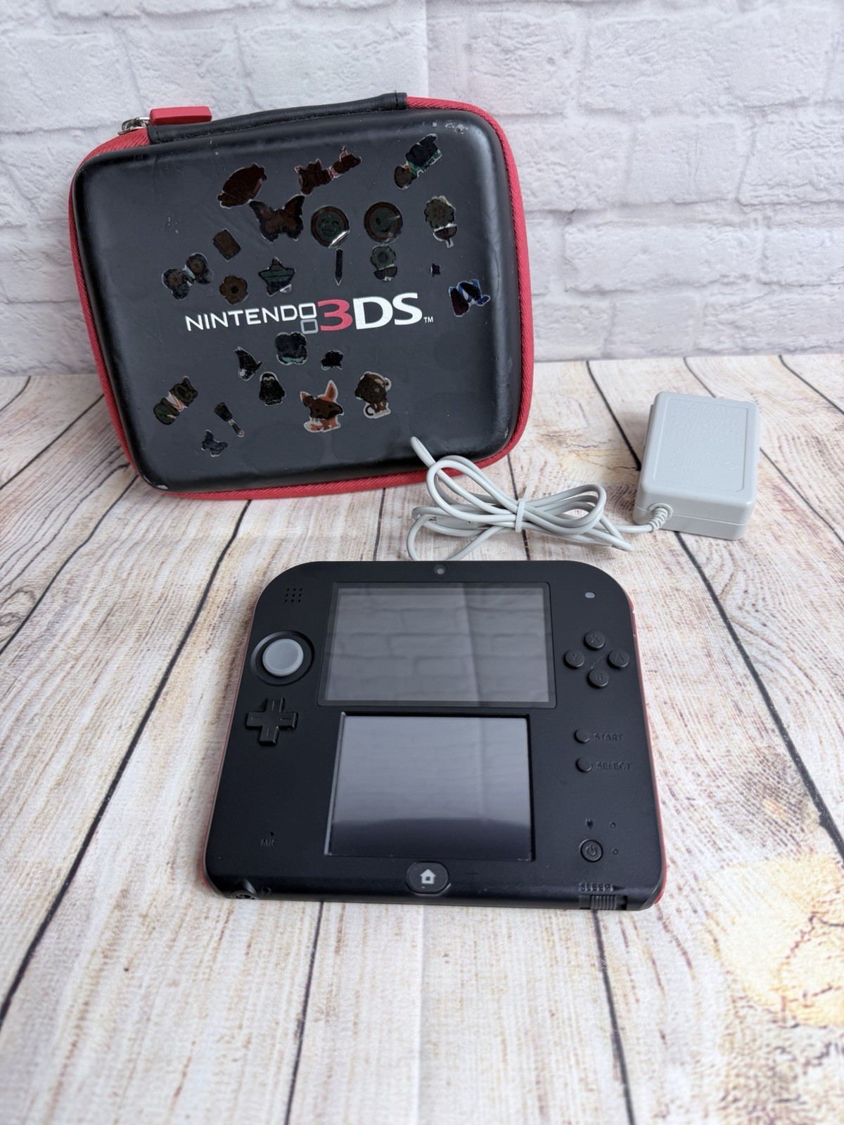 Nintendo 2DS Black & Red Console FTR-001 Tested Working With Case & Charger