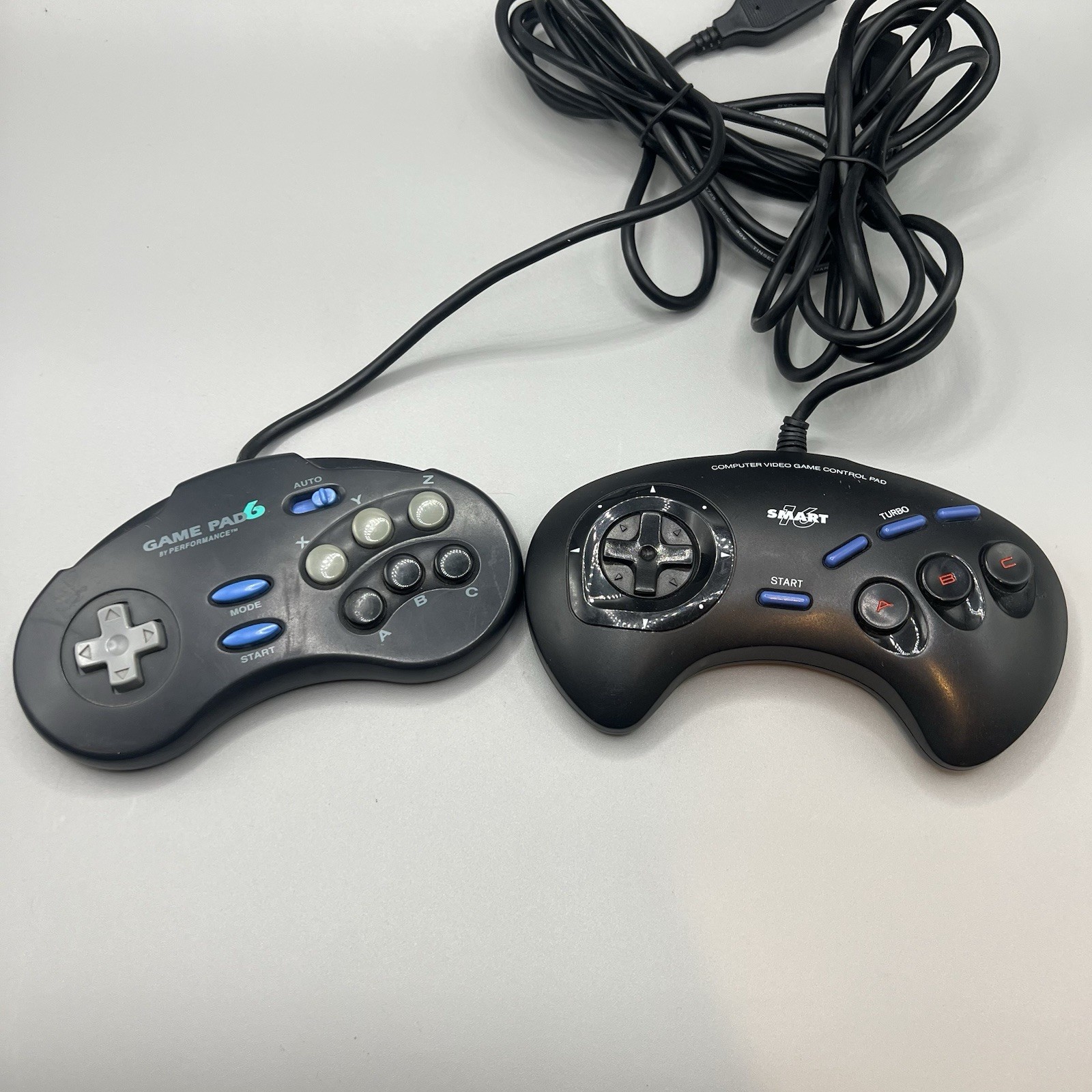 Sega Genesis Console MK-1601-22 Bundle w/ 2 Controllers – Tested