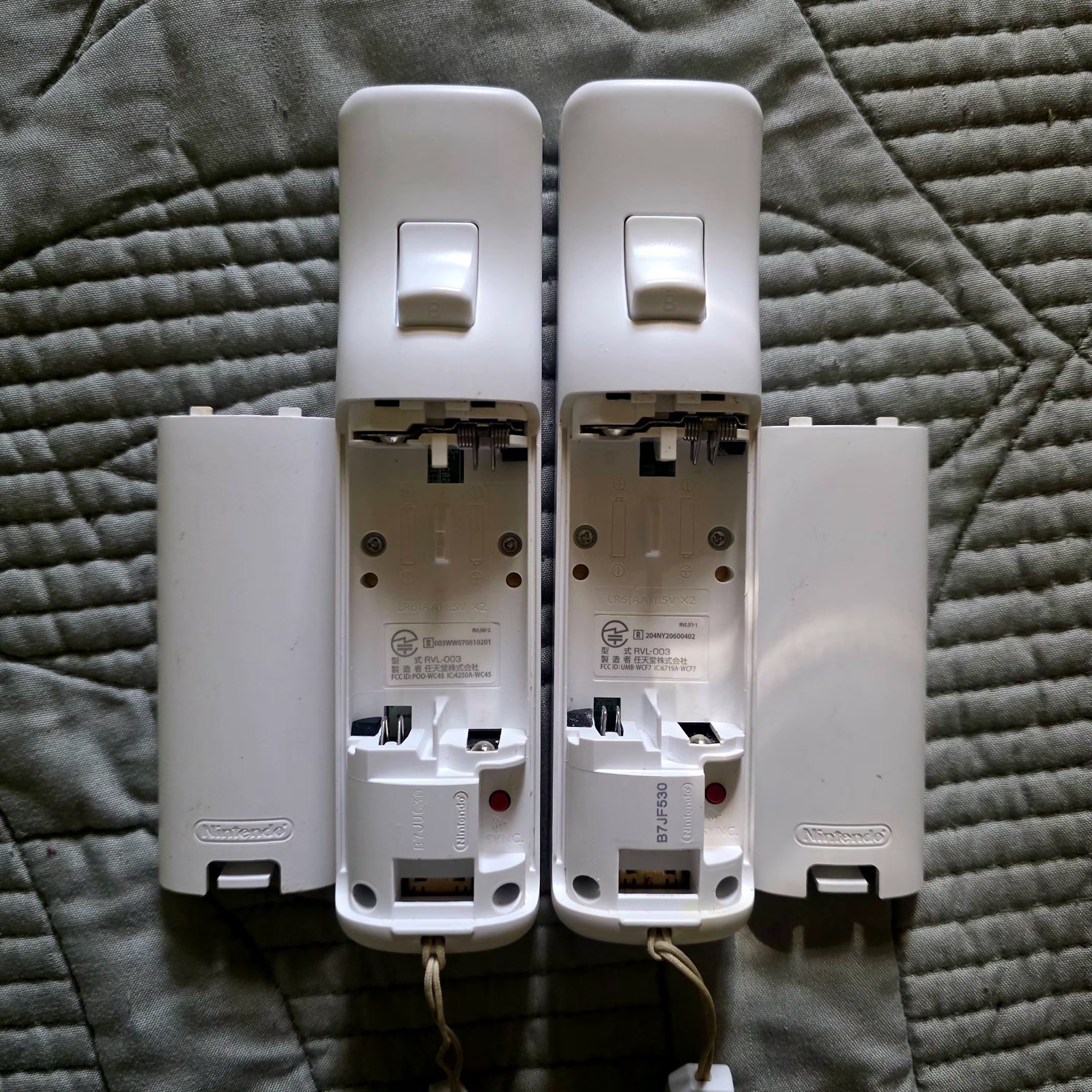 Nintendo Wii RVL-001 Console Bundle – Tested