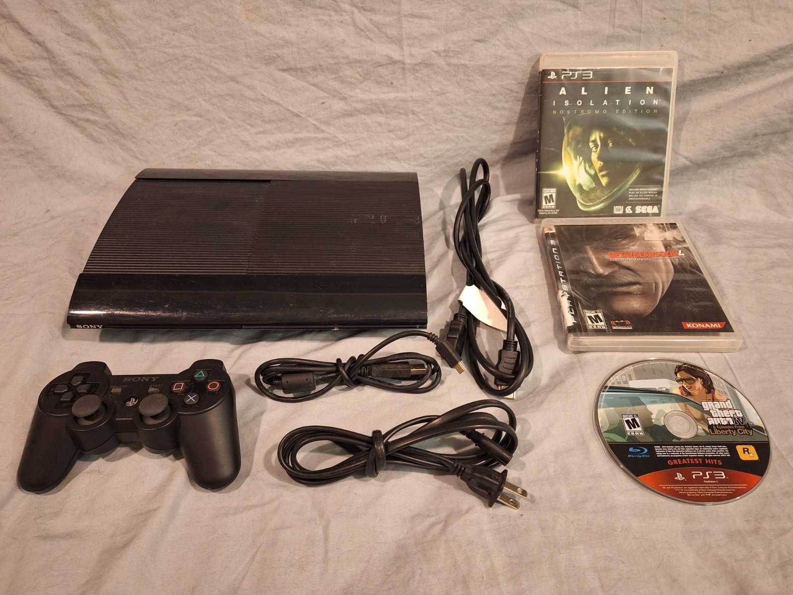 PlayStation 3 PS3 Super Slim CECH-4001B 250gb W/ Controller And 3 Games Tested
