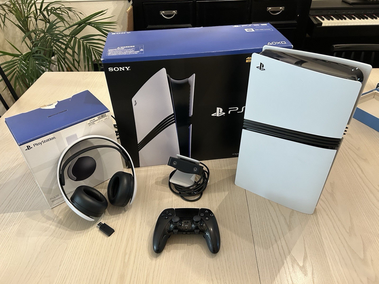 PS5 Pro 2 TB Bundle – Dual Sense Edge – Camera – Pulse 3D Headset