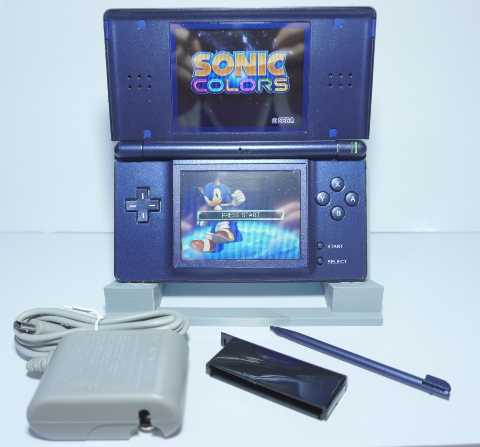 Nintendo DS Lite Shiny Glossy Metallic Blue Handheld System w/ Charger & Stylus