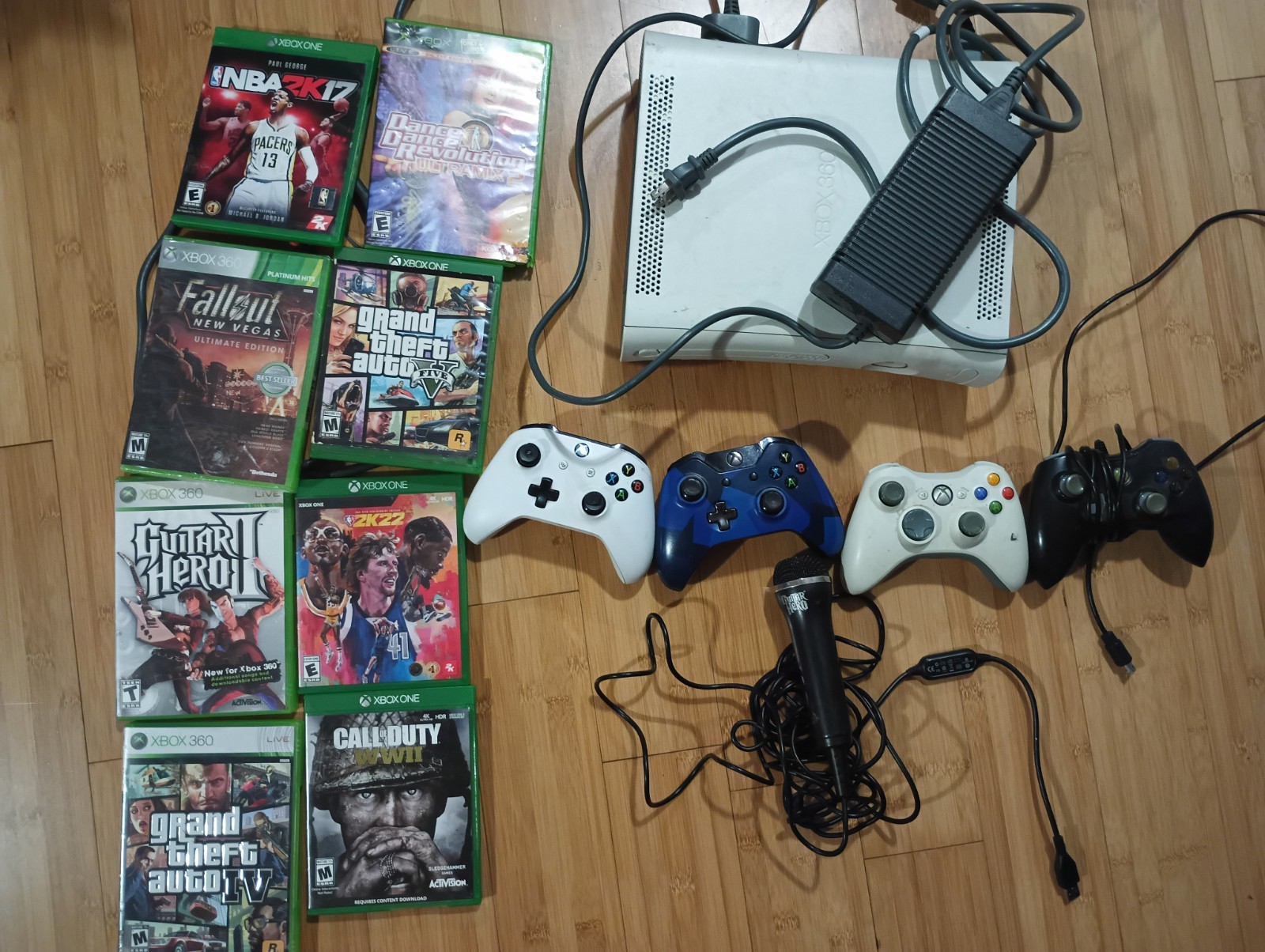 Microsoft Xbox 360 Pro 20GB Console – Matte White
