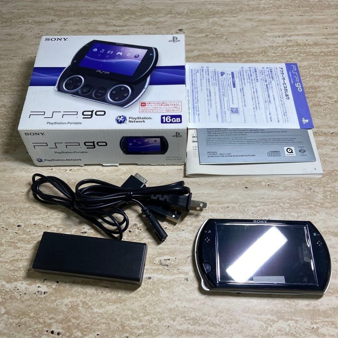 Sony PSP Go Piano Black 16GB Console CIB Tested PSP-N1000 7578