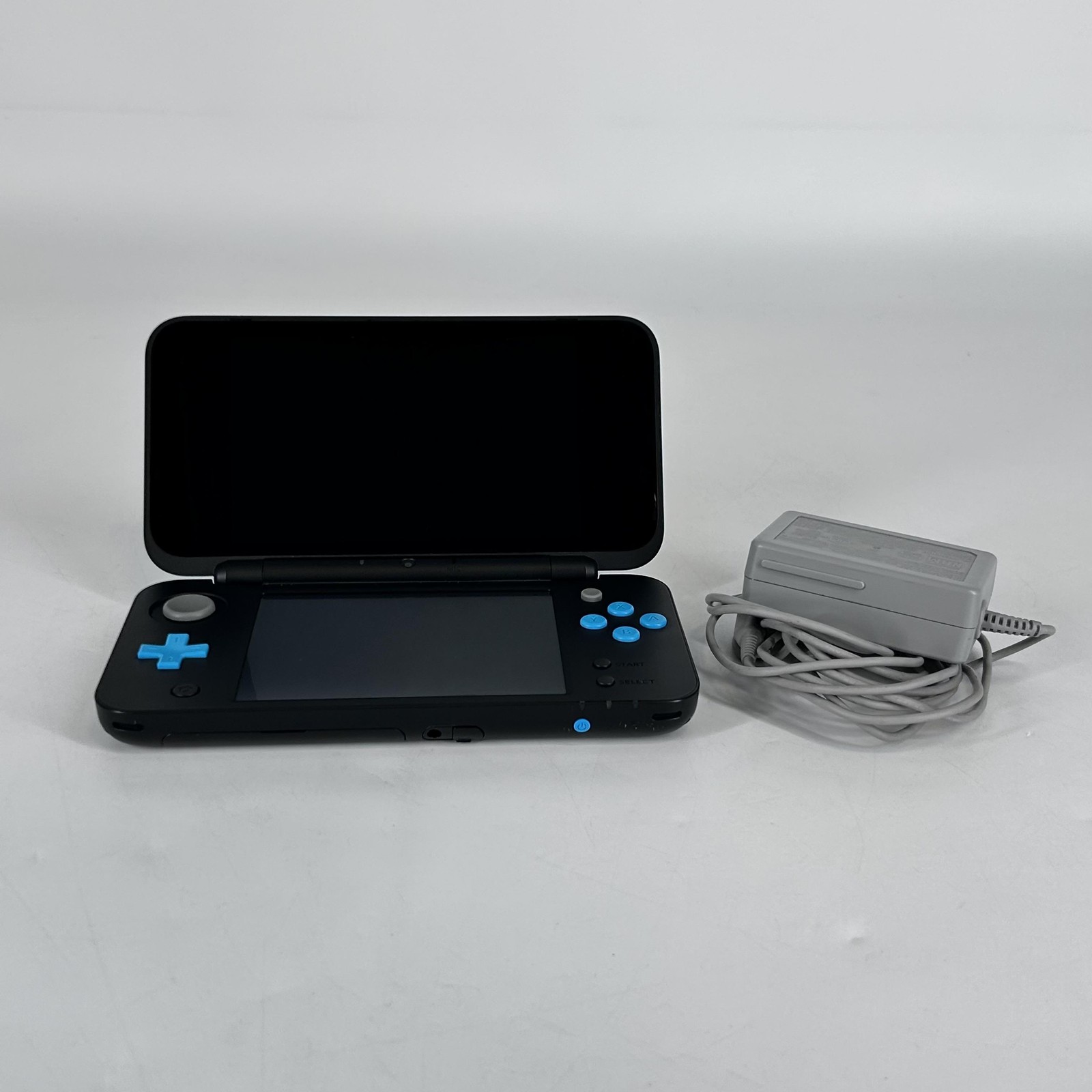 Nintendo New 2DS XL Black + Turquoise Handheld Console Black – Very Good