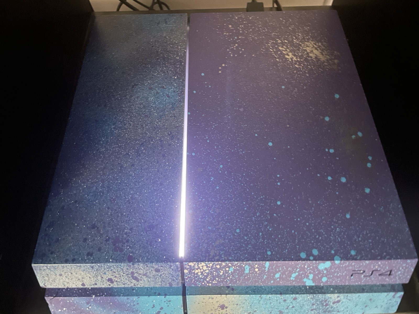 Sony PlayStation 4 – CUSTOM – Works 100% ready for use – Cords included – 500 gb