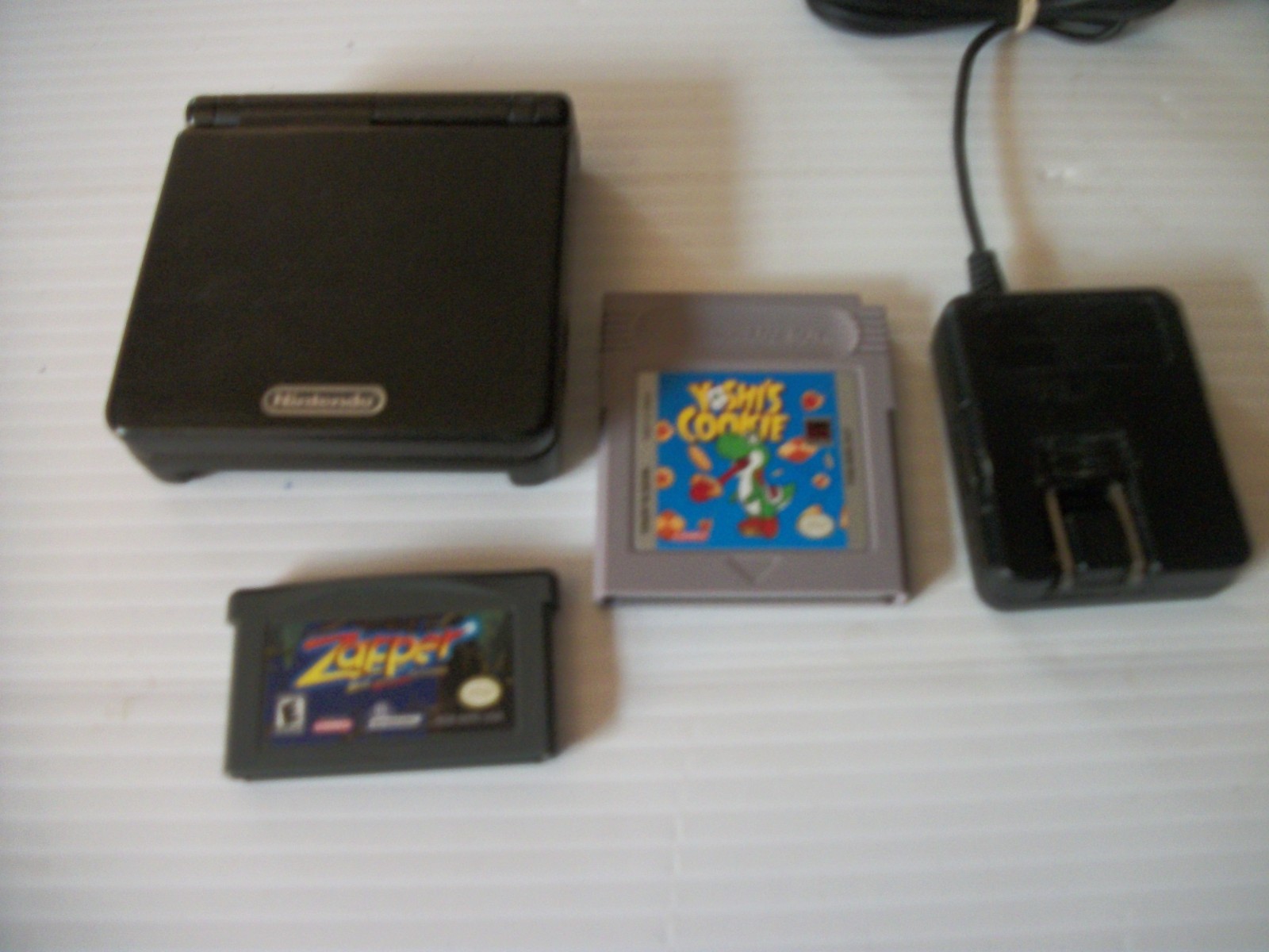 Nintendo Gameboy Advance GBA SP System Bundle Black AGS-001 W/ Charger+ 2 games