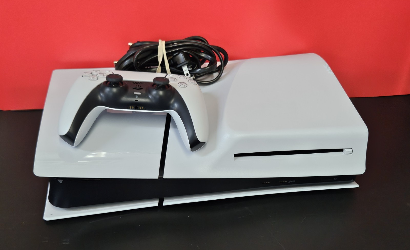 Sony PlayStation 5 Slim Disc Edition Console CFI-2015 848GB With Control & Cords