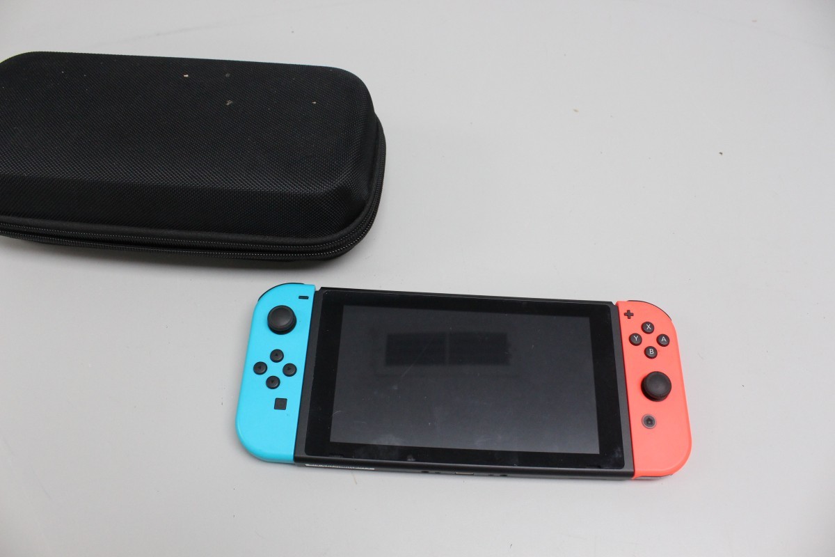 Nintendo Switch with Neon Blue and Neon Red Joy-Con (HAC-001-01) (C32041025)