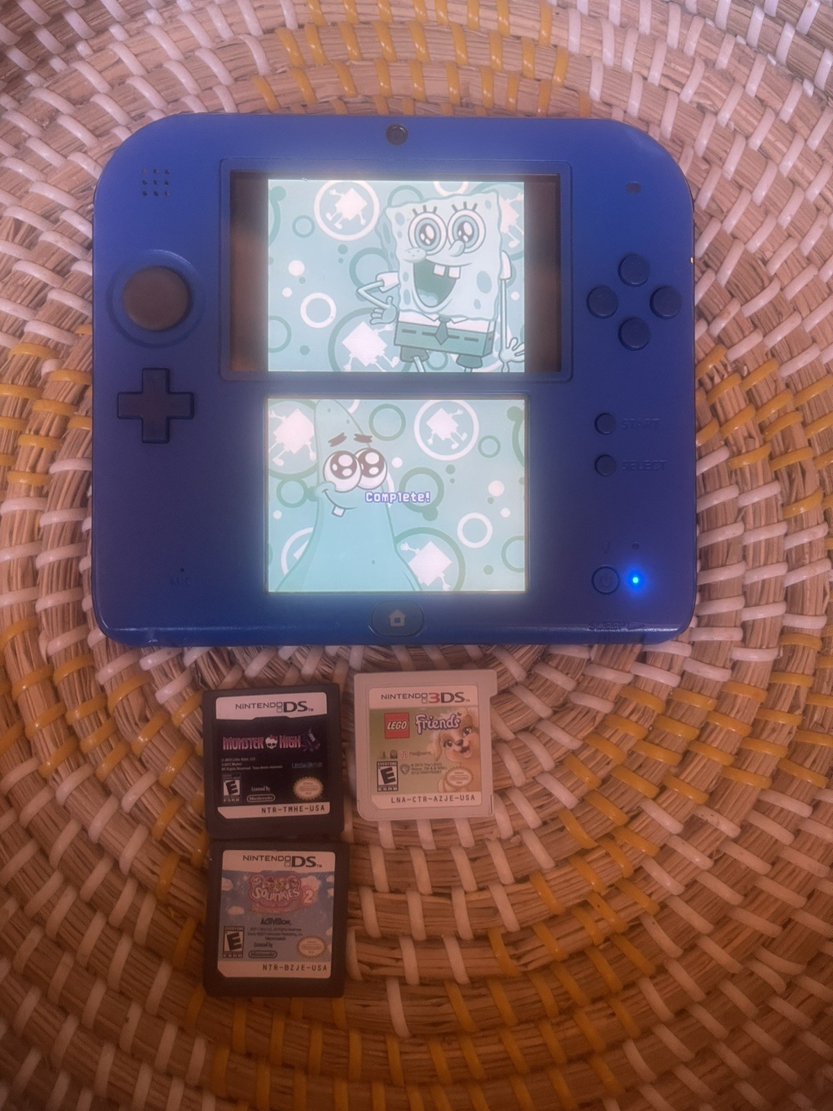Nintendo 2DS Blue/Black US Version W/Cable *Tested* bundle lot 4 games