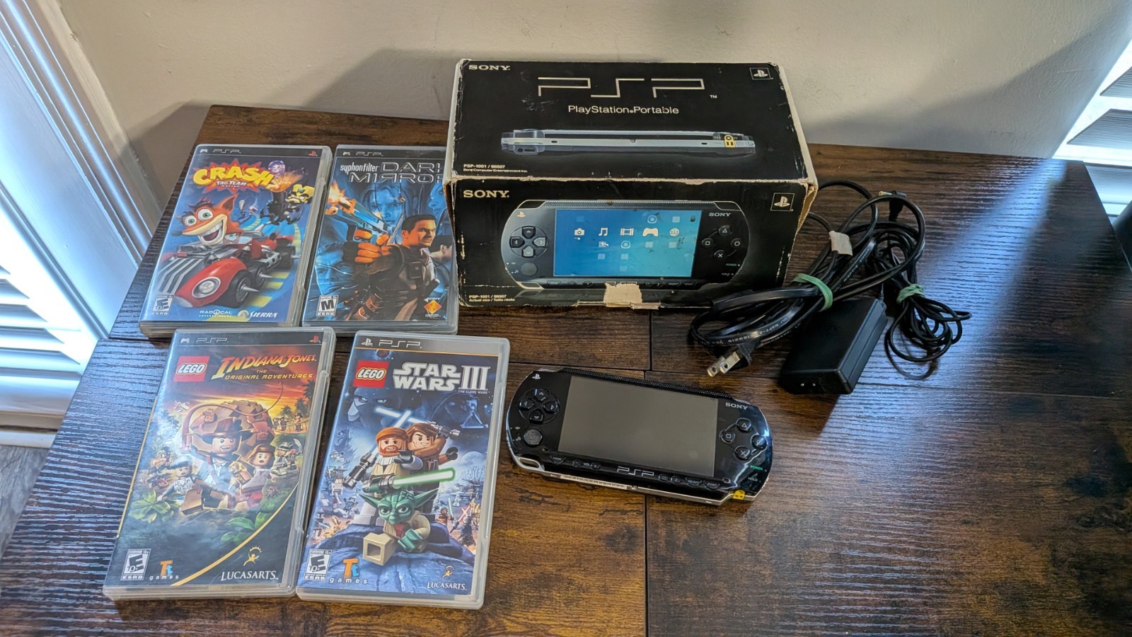 Sony PSP 1000 Black Handheld Console In Original Box – Charger And Games WORKS