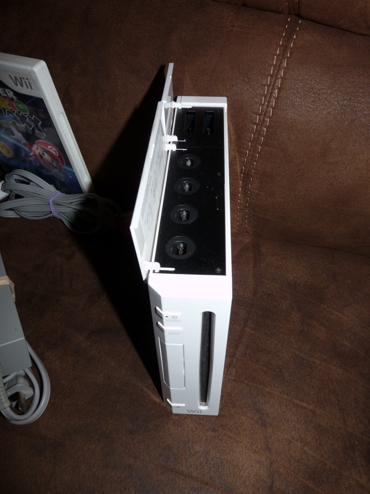 Nintendo Wii Console Bundle Super Mario Galaxy, Wii Play + 2 Controllers Tested!
