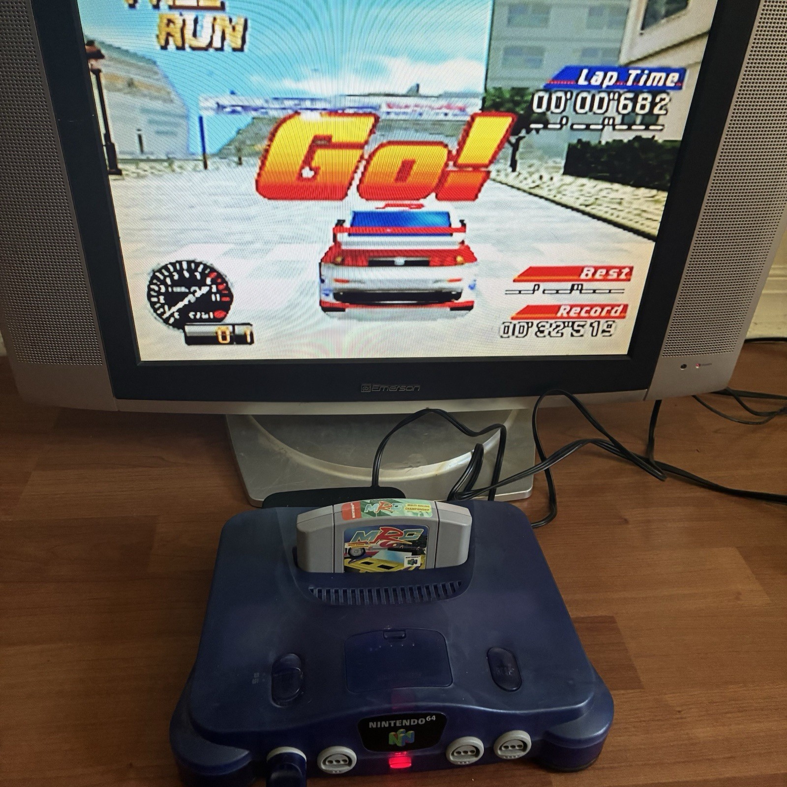Funtastic Grape Nintendo 64 (N64) Console (Region Free) Bundle Lot w/ Game