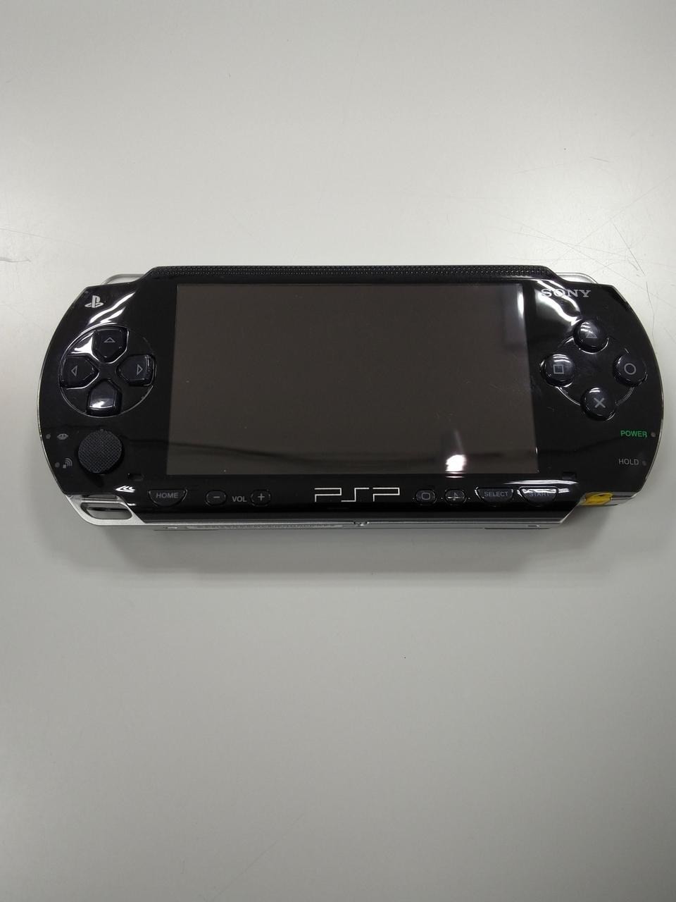 Sony PSP-1000 Portable Gaming System Console with Power Cable from Japan A2684